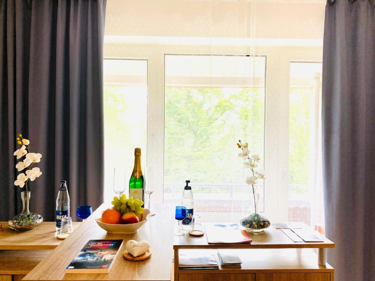 Welcome To Messe! Two-Bedroom Smartapartment &Balcony Hannover Exterior foto