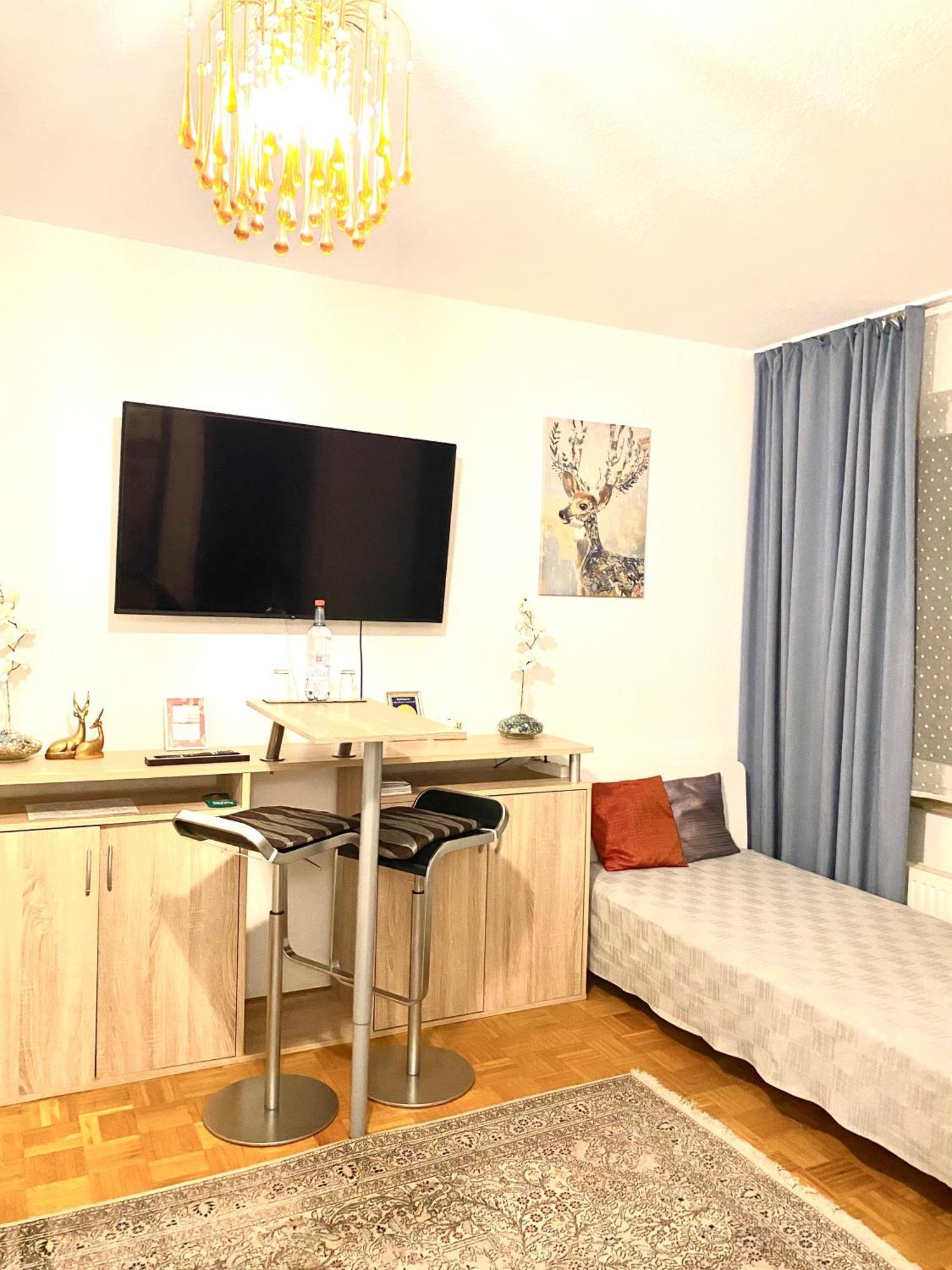 Welcome To Messe! Two-Bedroom Smartapartment &Balcony Hannover Exterior foto